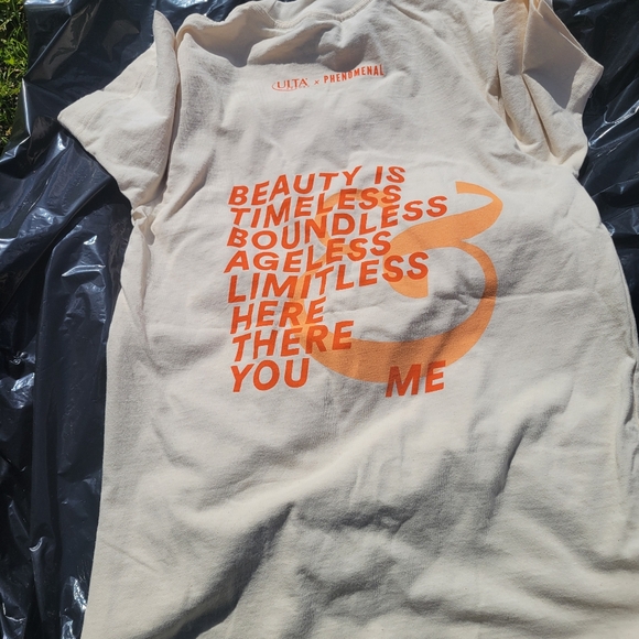 T shirt - Picture 2 of 2